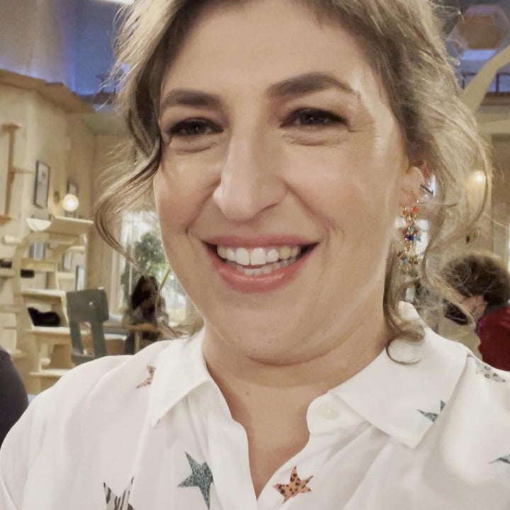 Mayim Bialik Teases 'Blossom' Easter Egg on 'Call Me Kat' Premiere