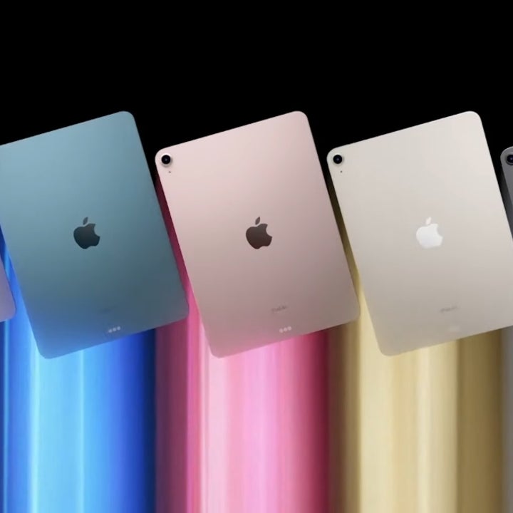 Apple Deal: Save $70 on The Latest Apple iPad Air Today 