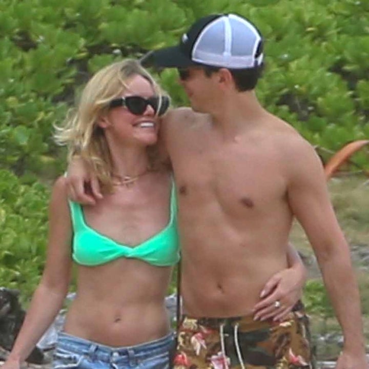Kate Bosworth and Justin Long Seal Their Romance With a Kiss in Hawaii