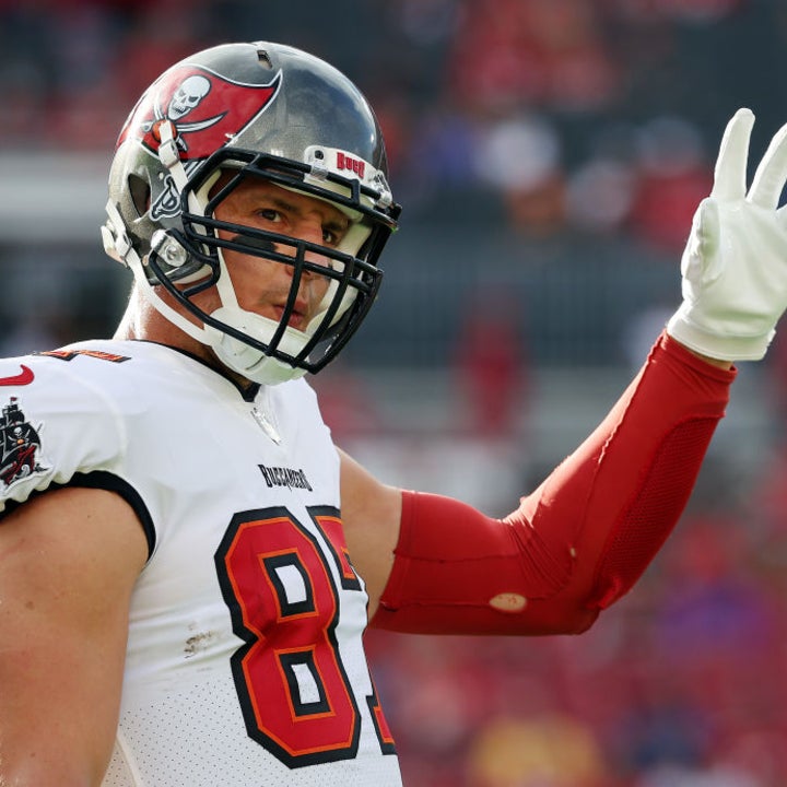 Tampa Bay Buccaneers' Rob Gronkowski Retires From NFL for Second Time