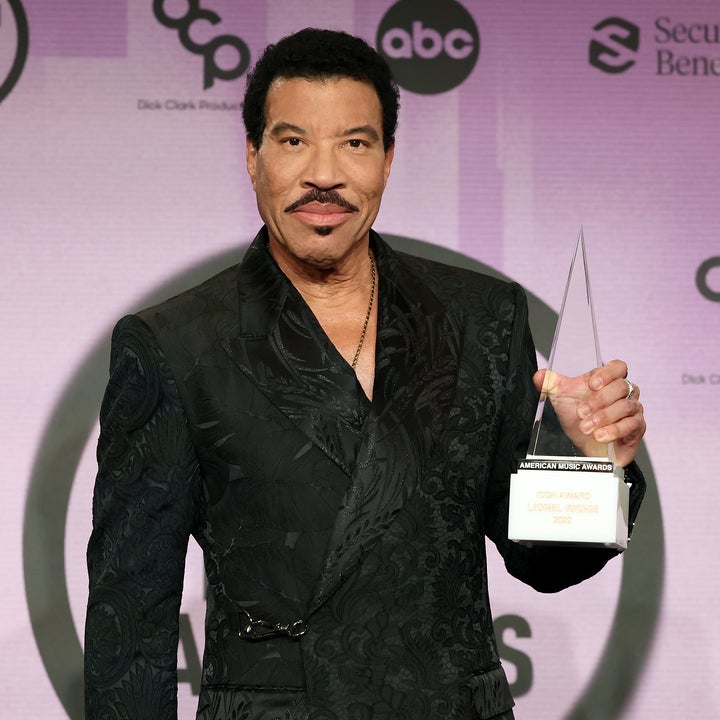AMAs 2022: Lionel Richie Talks Receiving the Icon Award (Exclusive)