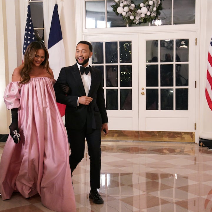 chrissy teigen white house dinner dress Pregnant Wows at State With Husband John Legend Saturday Color:Neon Green Shell Dressing Table Online Zuhair murad