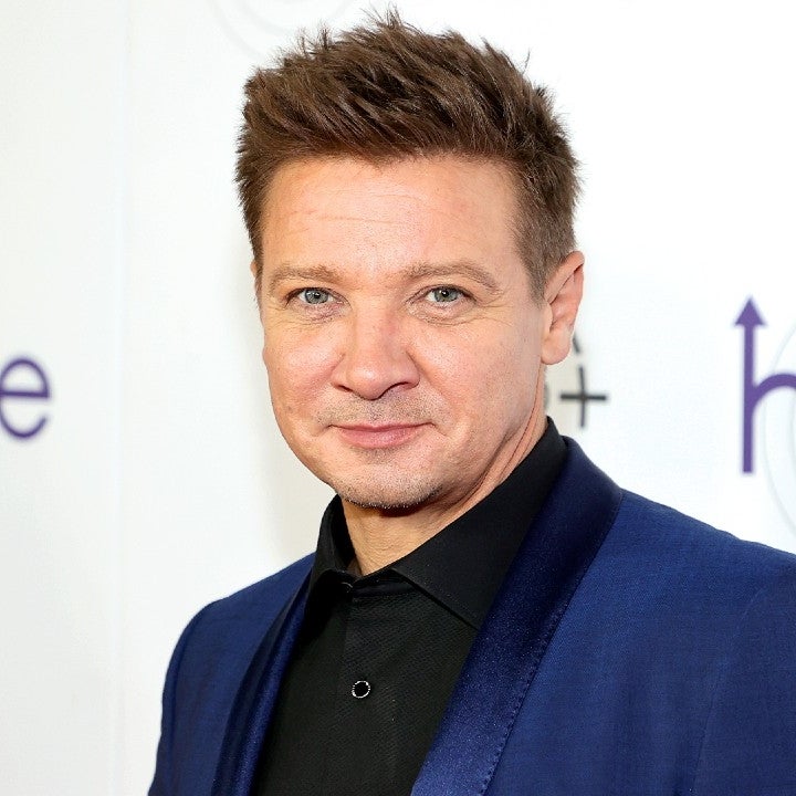 Jeremy Renner Gets Electric Stimulation on His Leg Amid Home Recovery