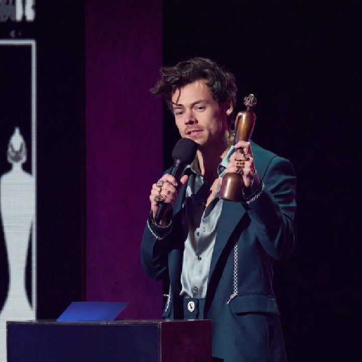 Harry Styles Thanks One Direction Bandmates During BRIT Awards Win