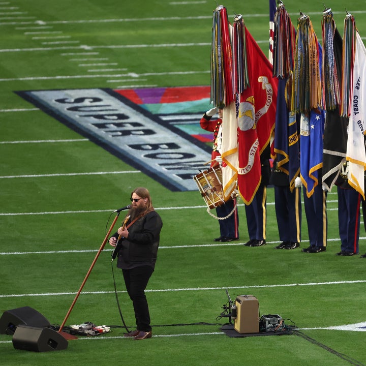 Chris Stapleton Sings ‘National Anthem’ as Players and Coaches Tear Up