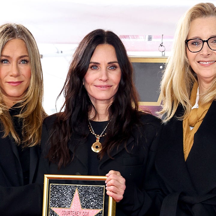 Courteney Cox Honored by Friends Jennifer Aniston and Lisa Kudrow