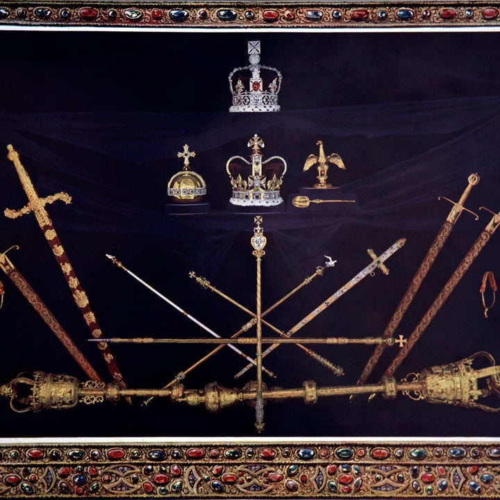 Royal Regalia R Examples Of Royal Regalia