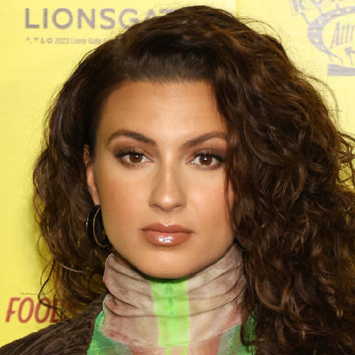 Tori Kelly Hospitalized With Blood Clots After Collapsing: Report