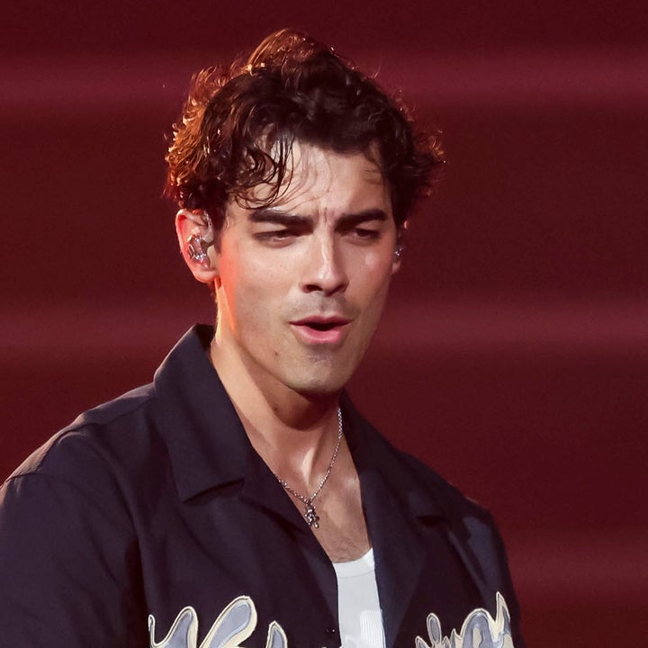 Joe Jonas Helps Fans Find Out The Sex of Their Baby