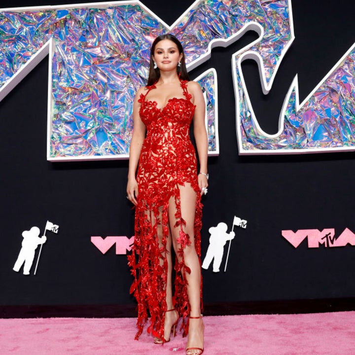 Selena Gomez Is a Vision in a Red Floral Gown on the VMAs Red Carpet
