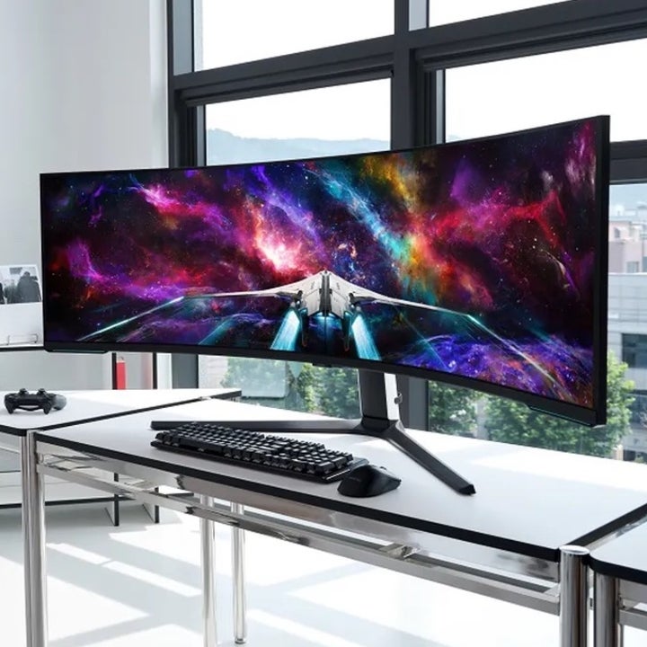 Get a $500 Credit When You Pre-Order Samsung's Neo G9 Gaming Monitor
