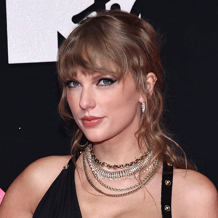 Taylor Swift Is Perfectly Bejeweled on the MTV VMAs Red Carpet