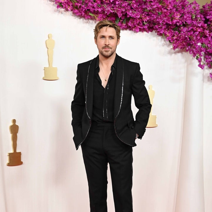 Ryan Gosling en la alfombra roja de los Oscar 2024 con su hermana Mandi después de que Eva Mendes publicara fotos detrás de escena
