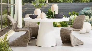 Pottery Barn Pomona Concrete Round Outdoor Dining Table