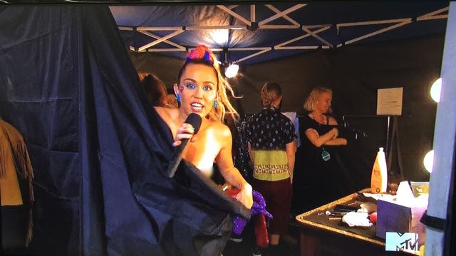 Boob Tit Miley Cyrus - Miley Cyrus Exposed Her Nipple Live During the 2015 VMAs! | Entertainment  Tonight