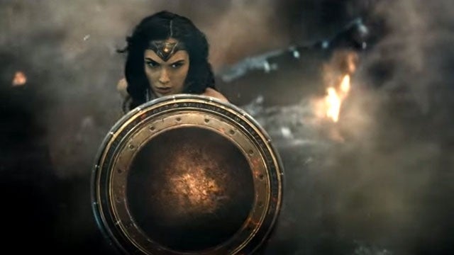 New 'Batman v Superman' Trailer Gives Wonder Woman Action-Packed  Introduction | Entertainment Tonight
