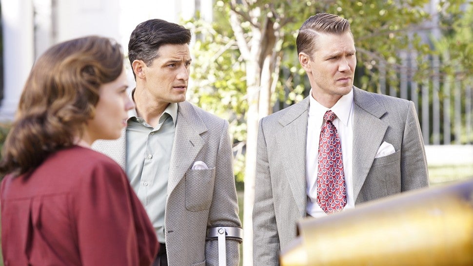 Agent Carter Closes Out Its Second Season With Old Friends New Love And A Murder Mystery Entertainment Tonight