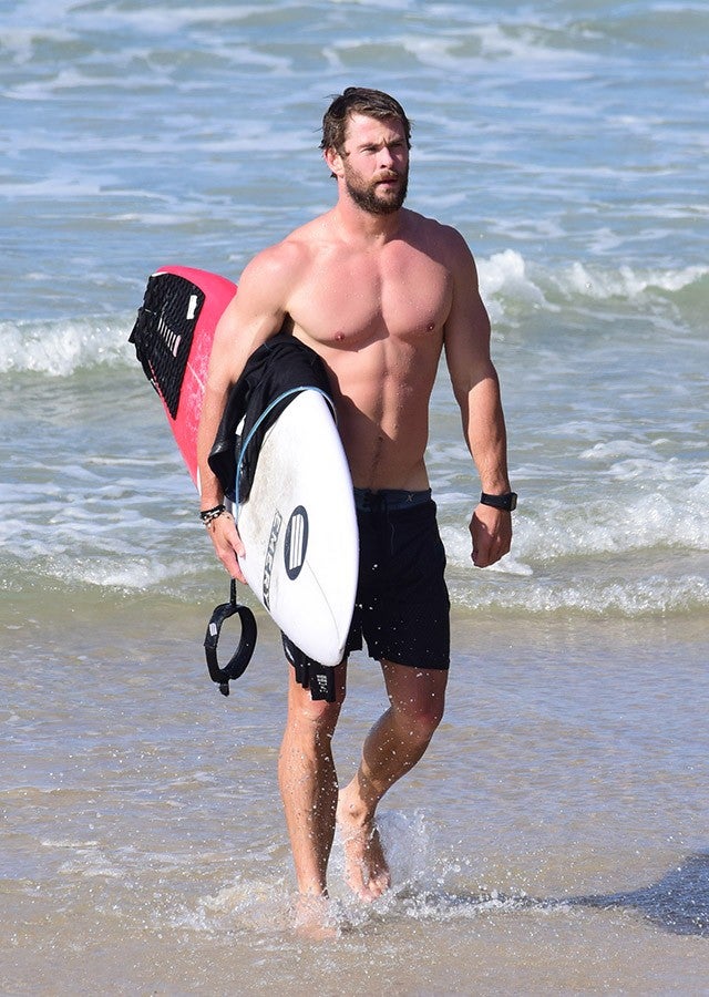 Chris Hemsworth - Ditches Shirt, Shows Off His Million 