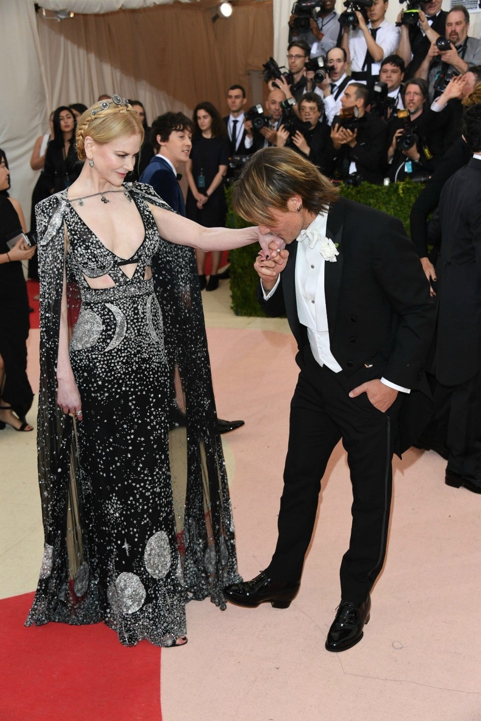 Keith Urban Lovingly Calls Marriage to Nicole Kidman 'Life Beginning ...