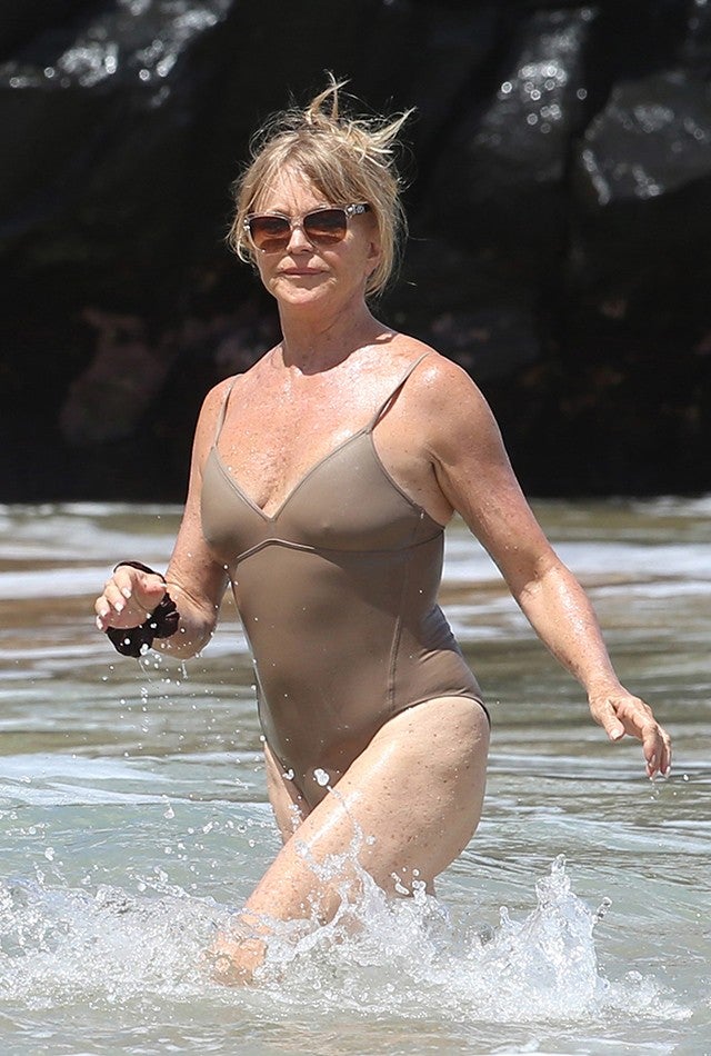 Goldie Hawn, 70, Flaunts Flawless Beach Body in Nude Swimsuit Entertainment Tonight