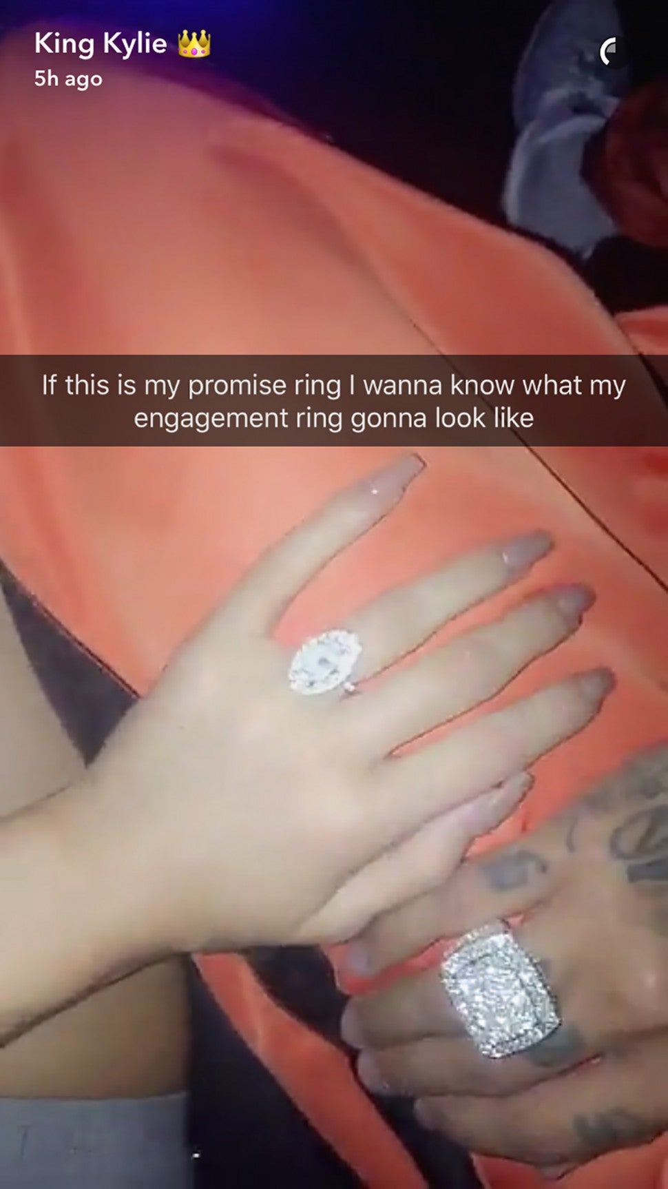 Betrouwbaar voorbeeld ethisch Kylie Jenner Shows Off Massive Diamond 'Promise Ring' From Tyga: 'I Wanna  Know What My Engagement Ring Gonna L | Entertainment Tonight