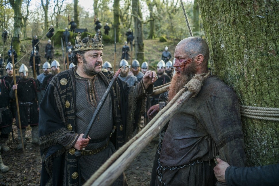 Exclusive Vikings Creator Talks Shocking Midseason Death Collaborative Relationship With Series Star Entertainment Tonight