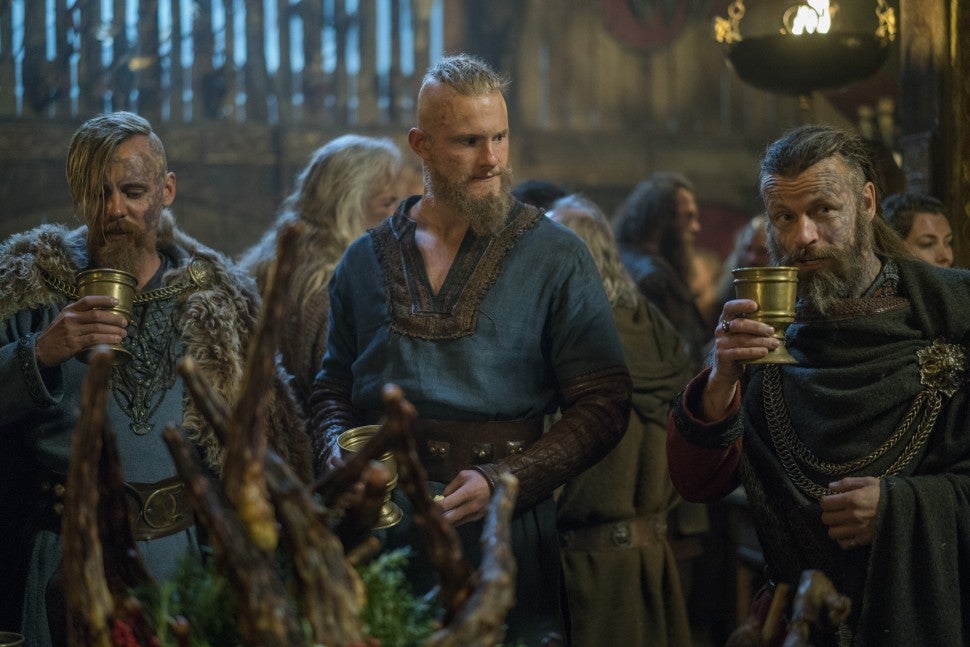 Alexander Ludwig teases a new Bjorn in 'Vikings' - TV Show Patrol