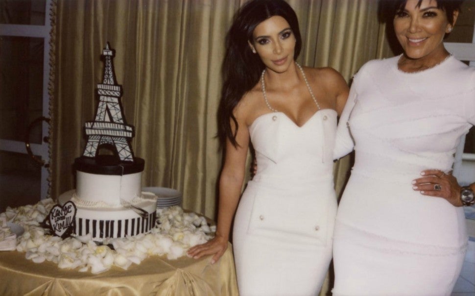Kim Kardashian Shares Never Before Seen Photos Of Her Amazing Bridal Shower Entertainment Tonight
