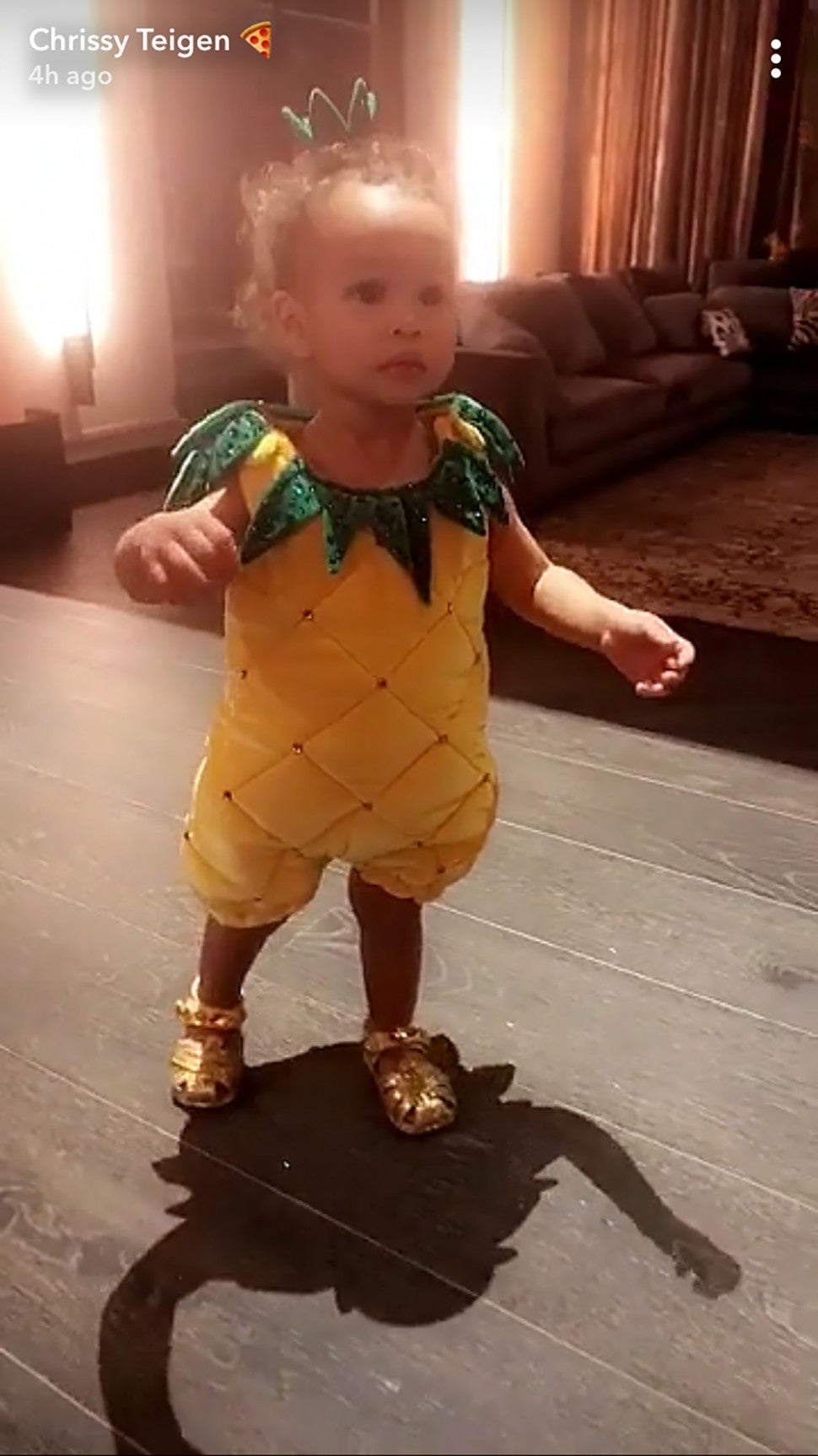 Luna dresses as a pineapple