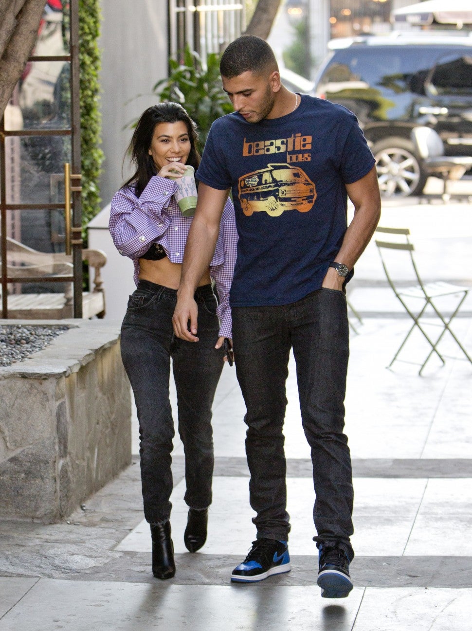 Kourtney Kardashian Shows Off Her Toned Abs On Date With Younes Bendjima Pic Entertainment