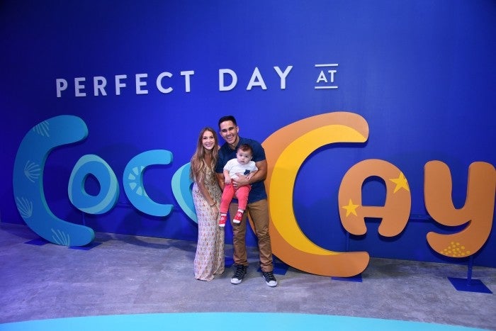 Alexa and Carlos PenaVega and son at cruise event