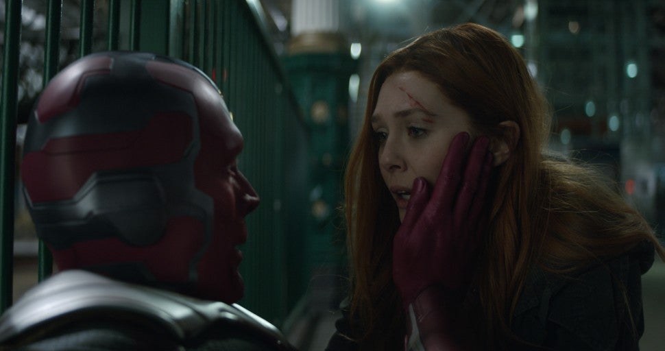 Avengers: Infinity War, Paul Bettany, Elizabeth Olsen
