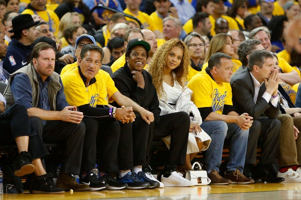 Beyonce and Jay Z courtside