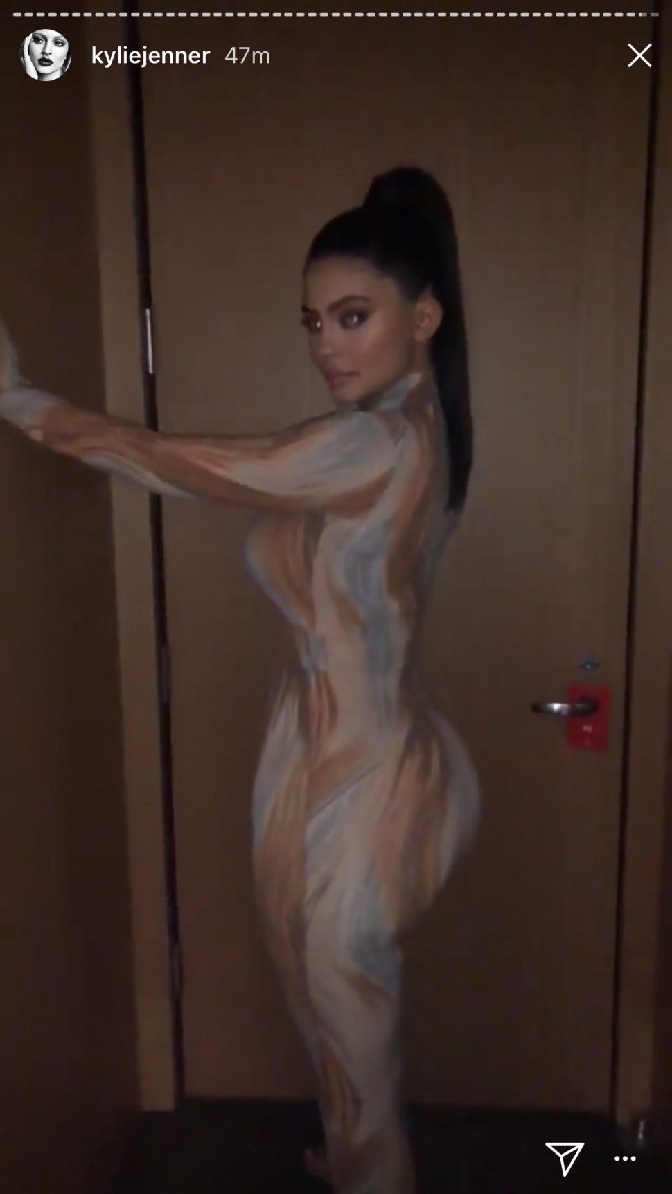 Kylie Jenner shows off dress in NYC
