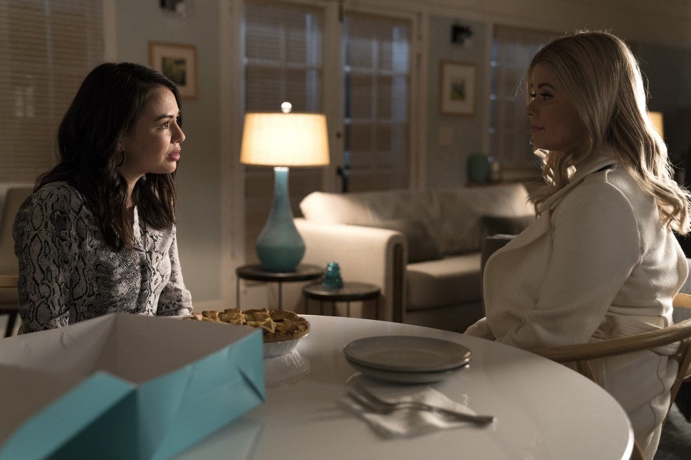 Pretty Little Liars: The Perfectionists, Ali and Mona