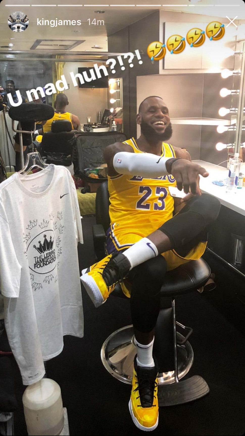 LeBron James shows off Lakers jersey for the first time on Instagram