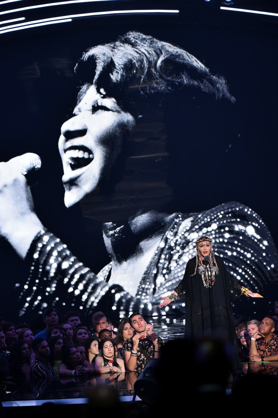 Madonna honors Aretha Franklin at VMAs