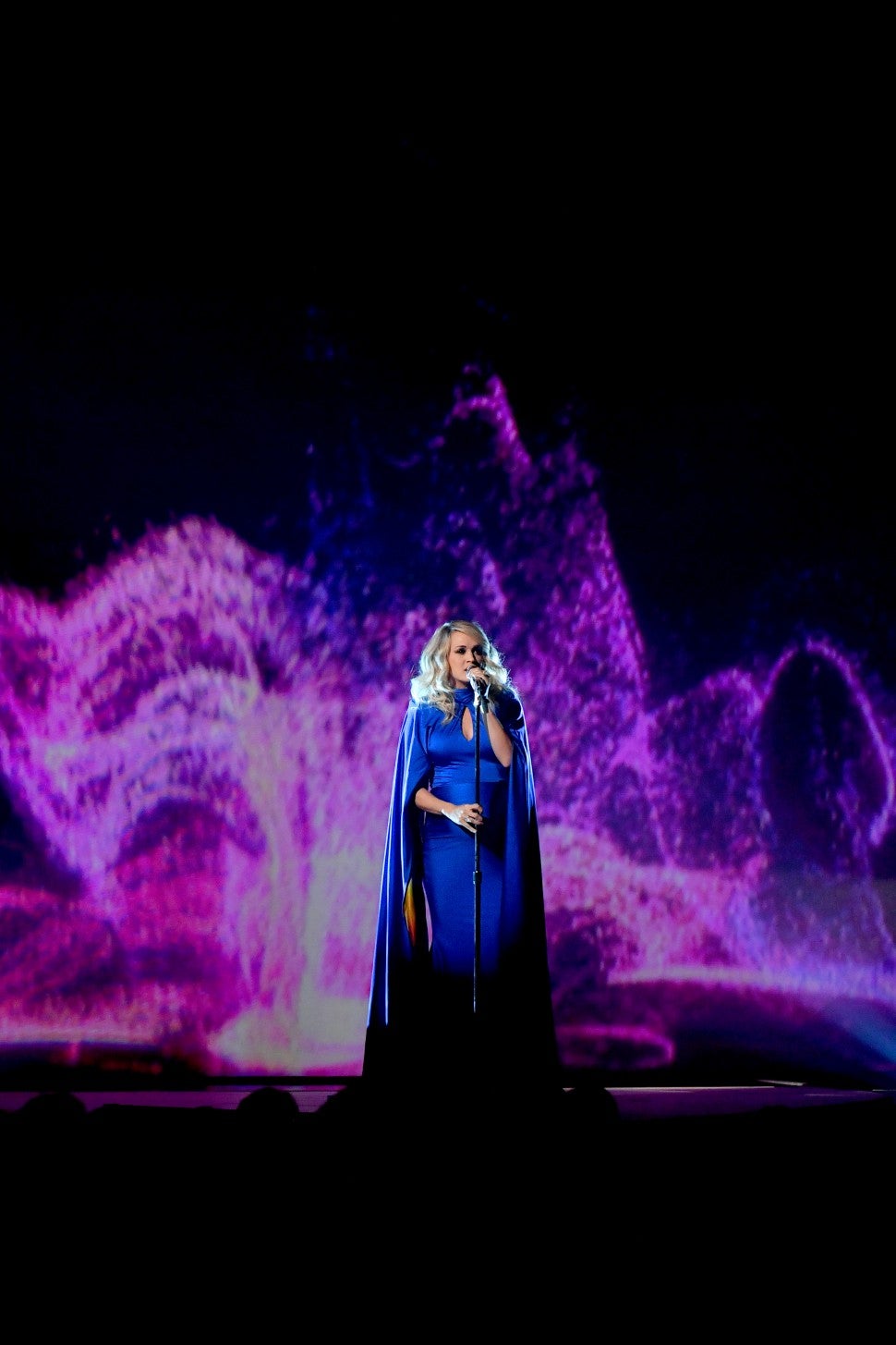 Carrie Underwood CMA performance