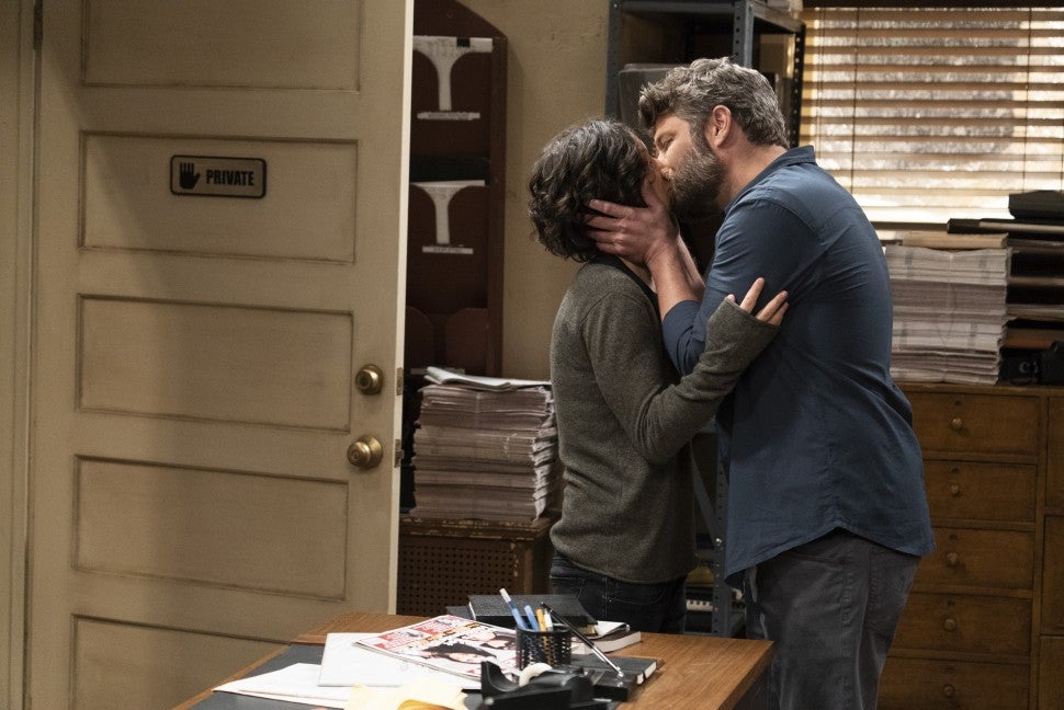 Darlene and Ben kiss in The Conners 109 ep