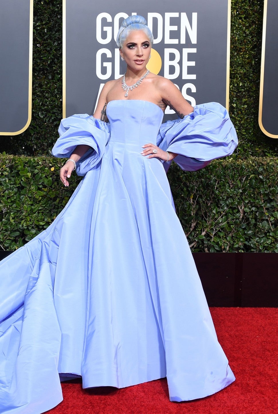 Lady Gaga, Emily Blunt, Sandra Oh & More Best Dressed at 2019 Golden Globes  | Entertainment Tonight