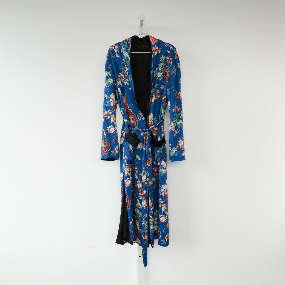 Serena Williams Is Selling Pieces From Her Closet For A Good Cause Shop Her Picks Entertainment Tonight