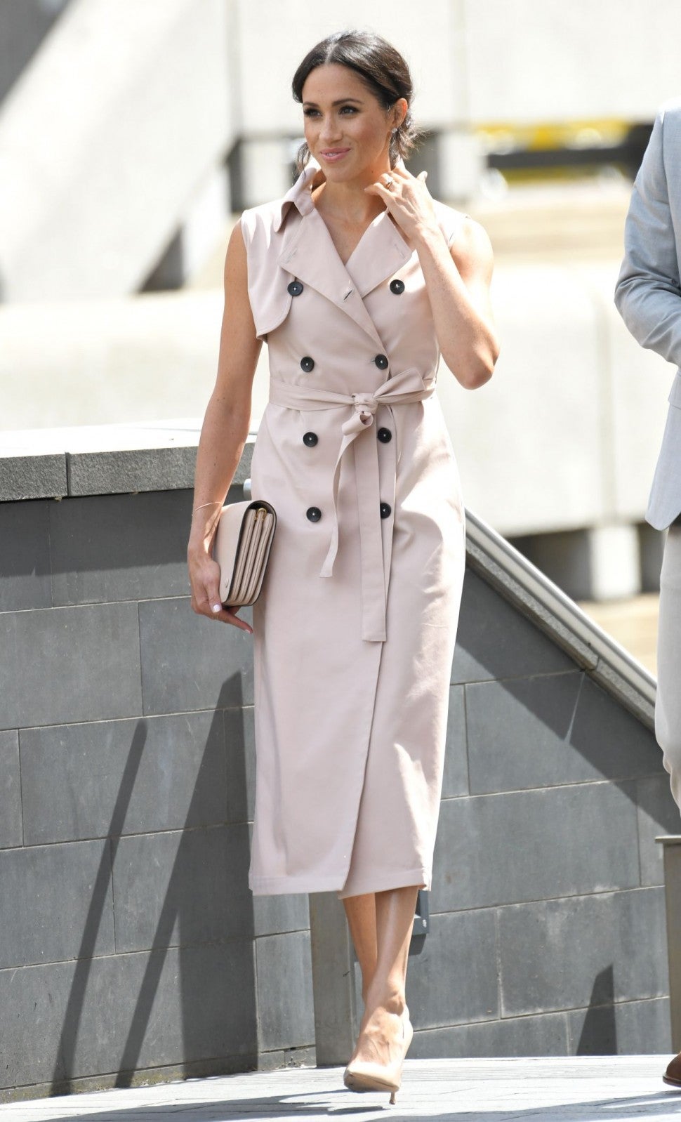 Meghan Markle in trench dress