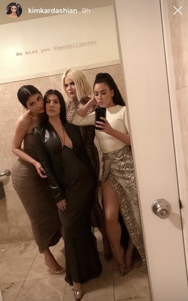 Kim Kardashian bathroom selfie