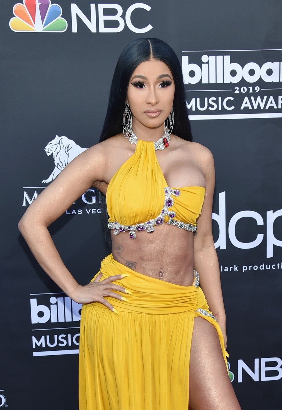 Cardi B Shows Off Her Toned Abs In Sexy Yellow Two Piece At 2019