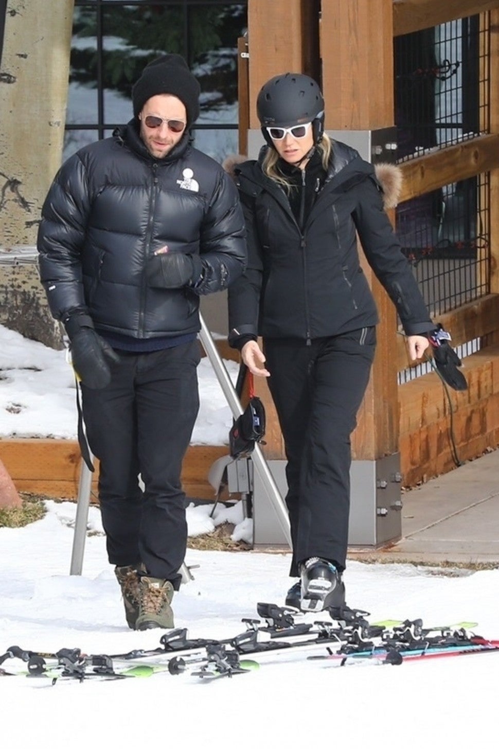 chris martin and gwyneth paltrow skiing on 12/23 in aspen
