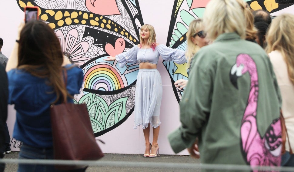 Taylor Swift wall mural