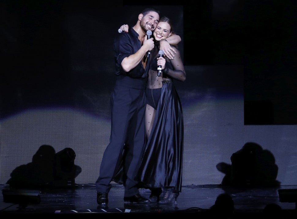 Hannah Brown and Alan Bersten on 'DWTS' Tour