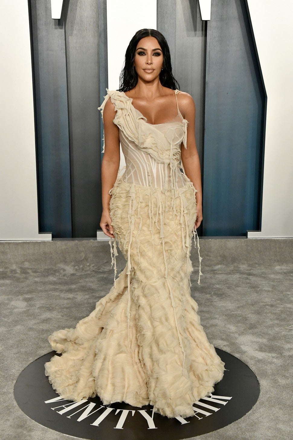 Kim Kardashian at the 2020 Vanity Fair Oscar Party 