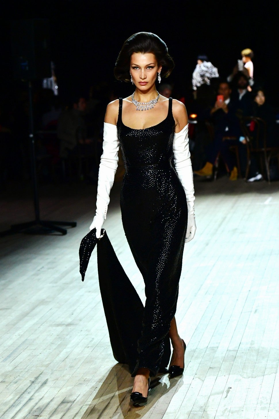 Bella Hadid walking in Marc Jacobs F/W 2020 fashion show