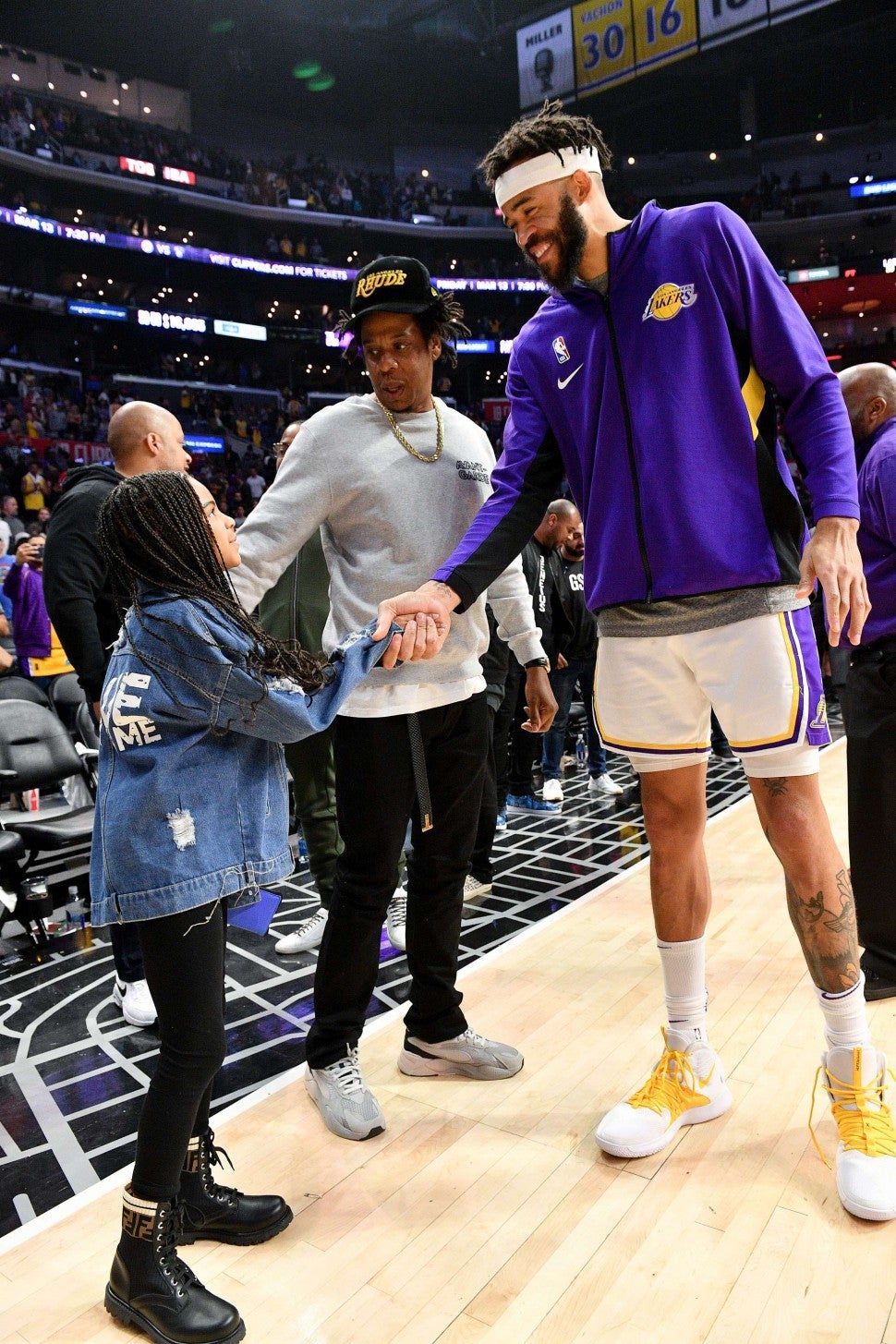JaVale McGee meets Blue Ivy and Jay-Z at Lakers Game